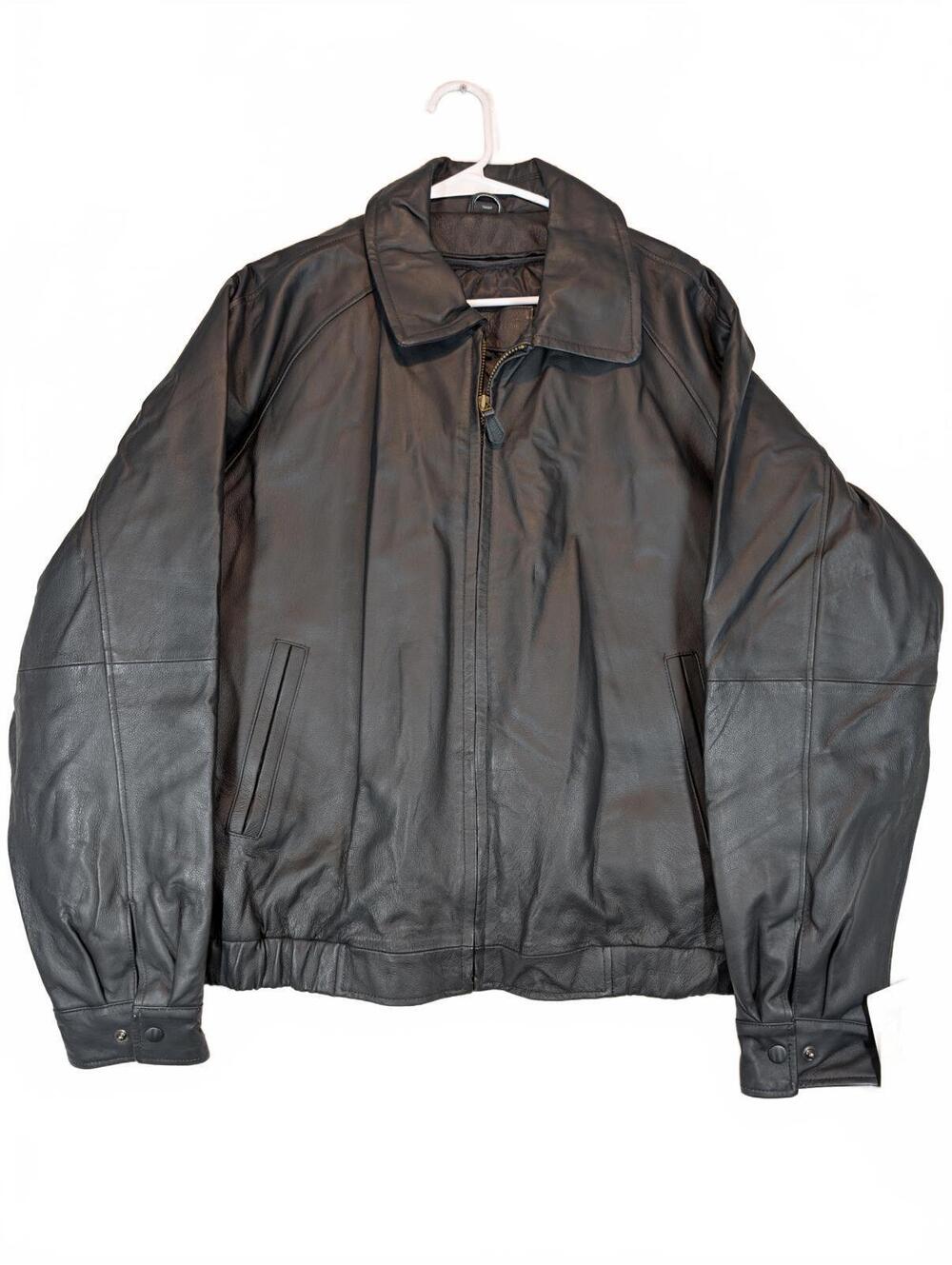St. John’s Bay Men’s Black Leather Jacket Zip Front Lined Size Large NWT
